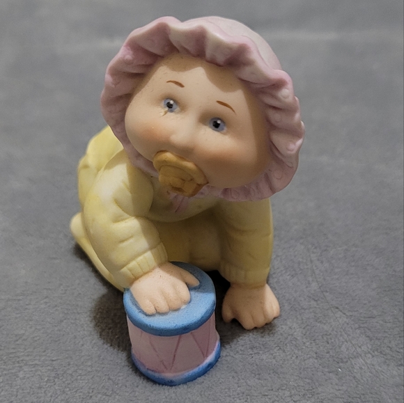 Vintage Cabbage Patch Porcelain Figurines - Picture 6 of 6